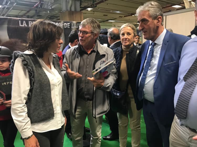 Rencontre Carole Delga au salon de l'agriculture.